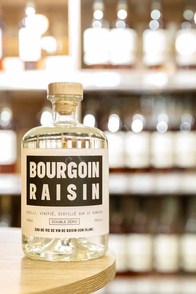 В магазине Крю Профи Bourgoin Raisin Eau de Vie de Vin de Raisin Ugni Blanc 0.7 л