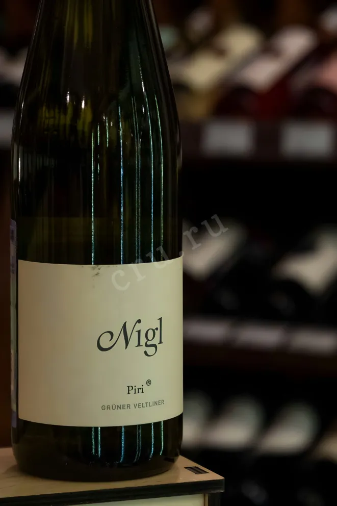 В магазине Крю Профи Nigl Piri Gruner Veltliner Kremstal 2023 0.75 л