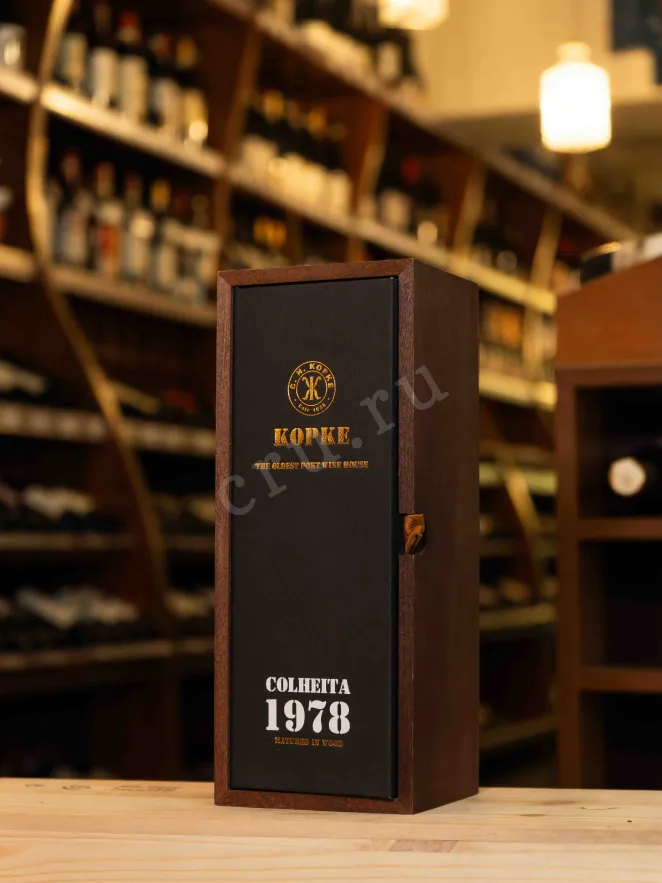 В магазине Крю Профи Kopke Colheita with gift box 1978 0.75 л