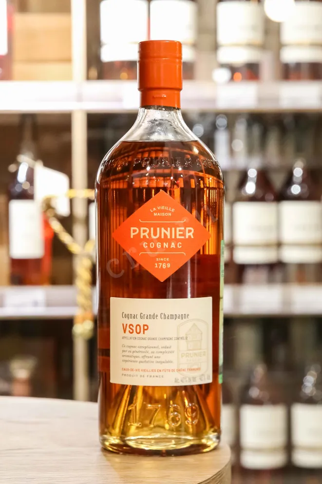В магазине Крю Профи Prunier VSOP 4 Years Old 0.7 л