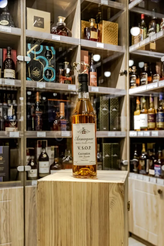 В магазине Крю Профи Castarede VSOP 0.7 л