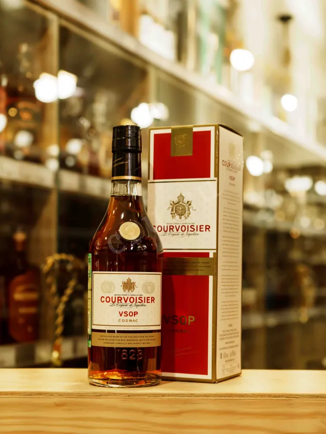 В магазине Крю Профи Courvoisier VSOP gift box 0.5 л