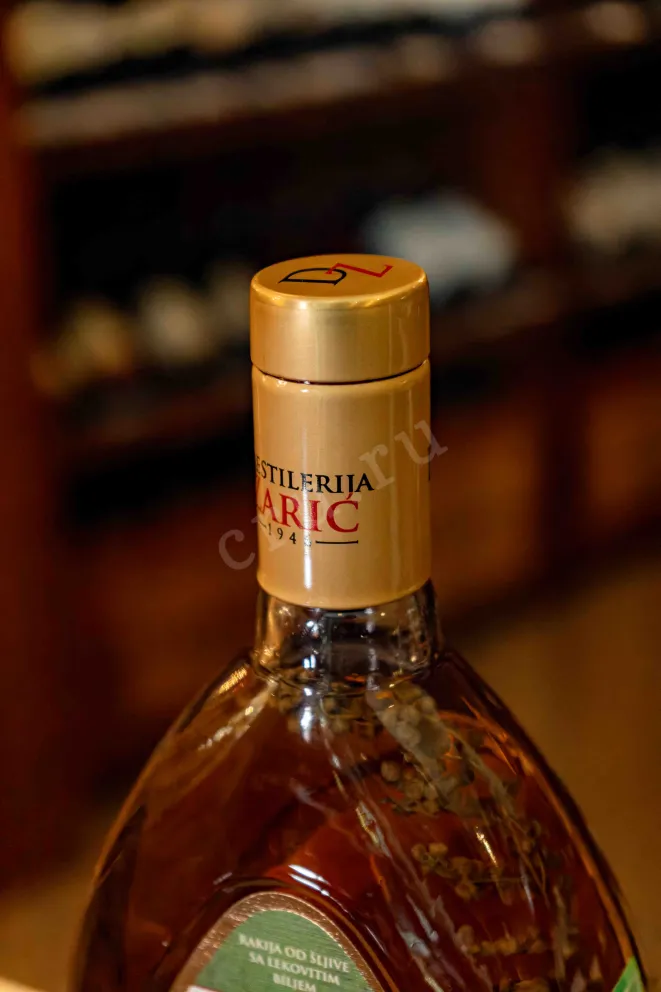 Пробка Zaric Travaklija Sljivovica Herbs 0.7 л