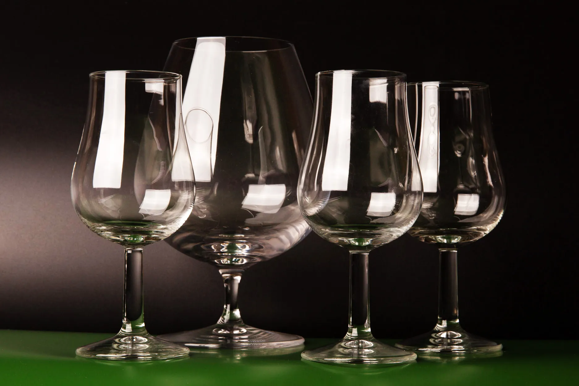 Бокалы для арманьяка - из чего правильно пить арманьяк