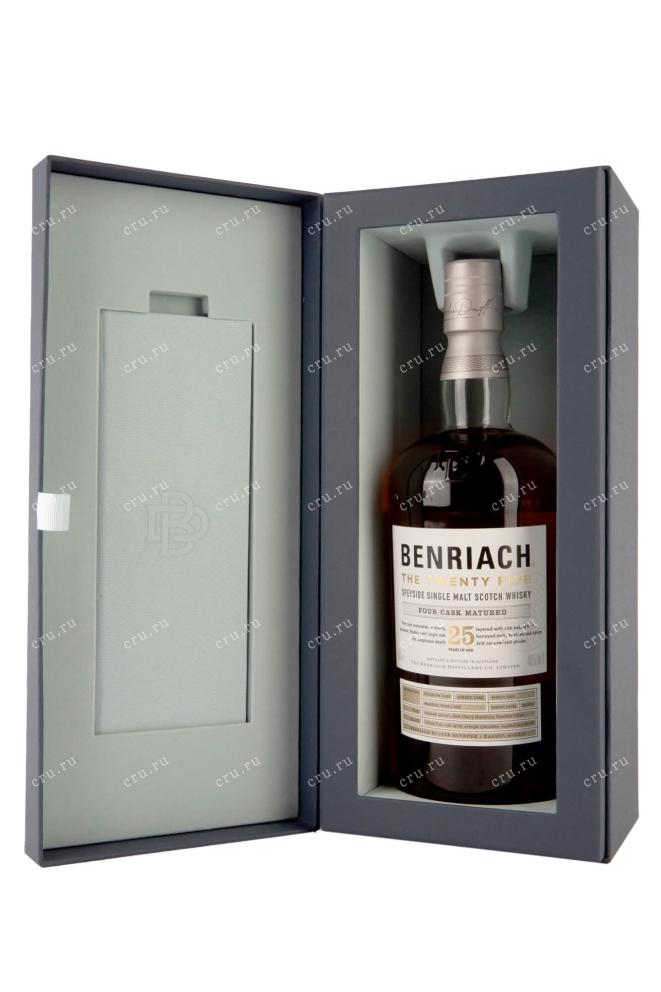 В подарочной коробке Benriach 25 years 0.7 л