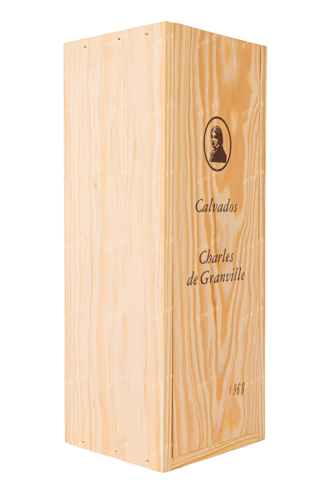 Деревянная коробка Charles de Granville 1968 0.7 л