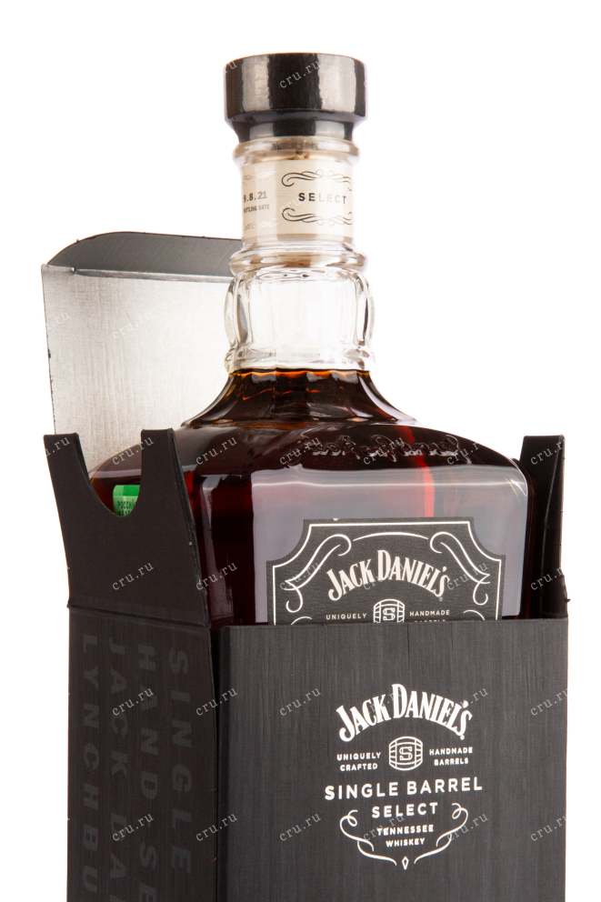 Бутылка виски Jack Daniels Single Barrel 0.7 в подарочной коробке